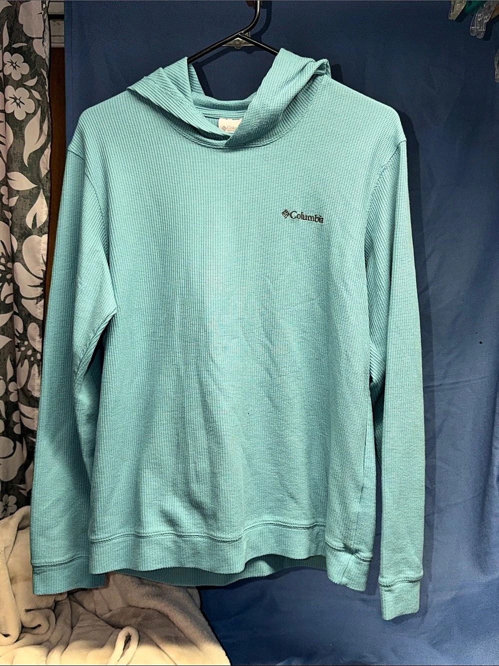Columbia Women's Hoodie in Blue Size Medium Like New